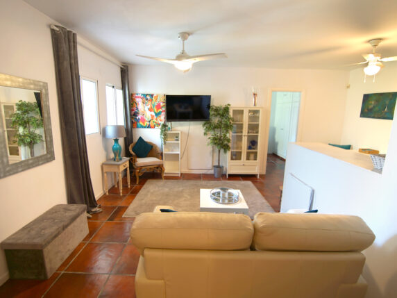 Image 20 of 24 - Beautiful villa with self-contained apartment in great location