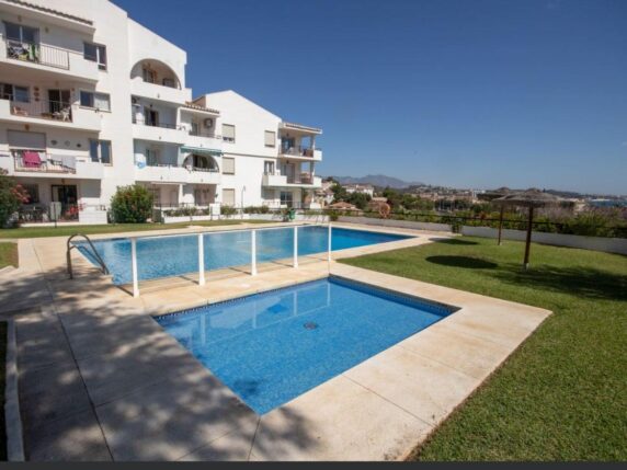 Image 2 of 18 - Lovely ground floor apartment within walking distance of La Cala beach