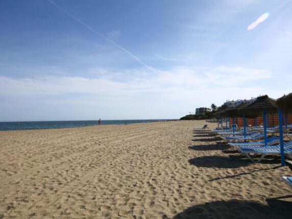 Image 18 of 18 - Lovely ground floor apartment within walking distance of La Cala beach