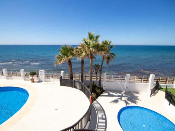 Imagen 7 de 26 - Impresionante apartamento en primera línea de playa con vistas increíbles